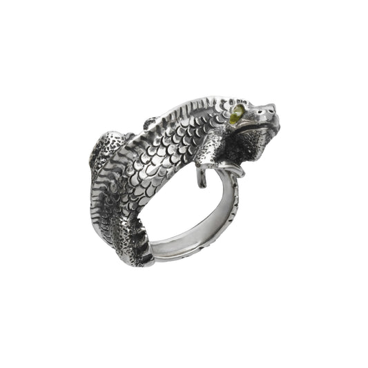 Anillo diseño iguana plata de ley con ojos de peridoto