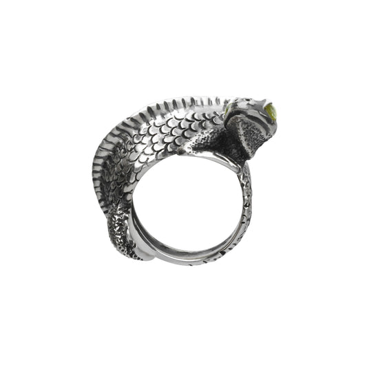Anillo diseño iguana plata de ley con ojos de peridoto