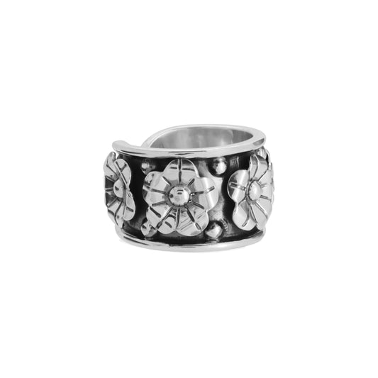 Anillo ajustable de flores con terminado vintage en plata