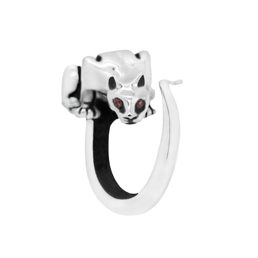 Anillo diseño de puma en plata de ley con ojos rubí