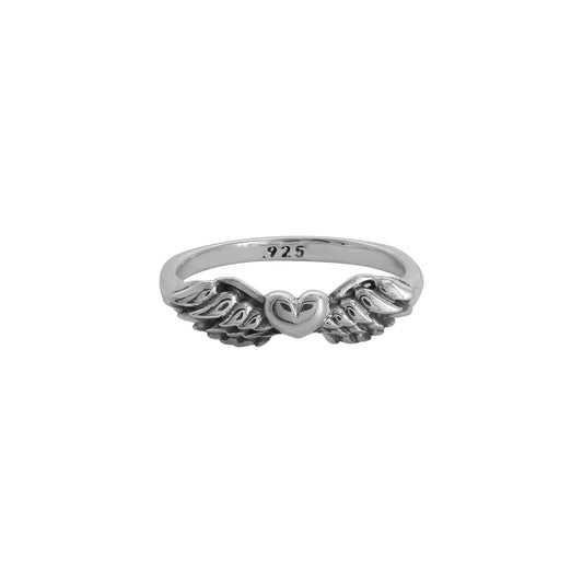 Anillo alas con corazón con terminado vintage en plata de ley