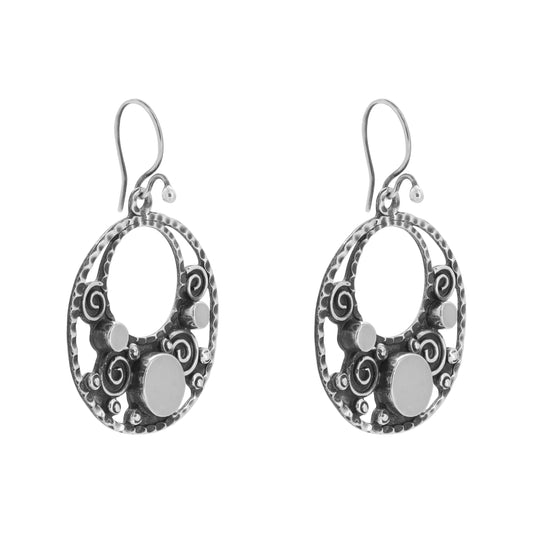 Aretes circulares con terminado vintage en plata de ley