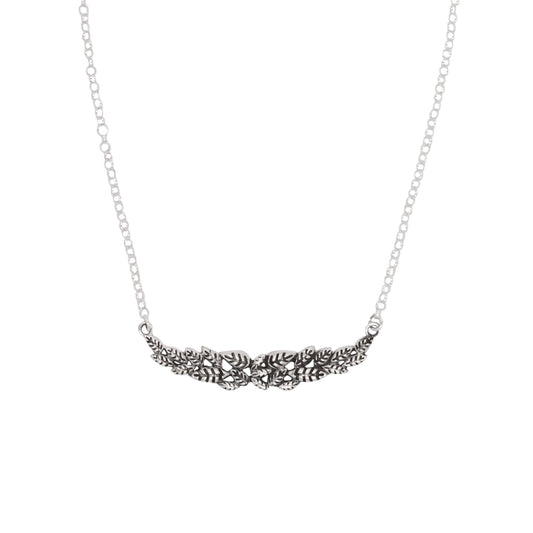 Collar con dije de hojas con terminado vintage en plata de ley