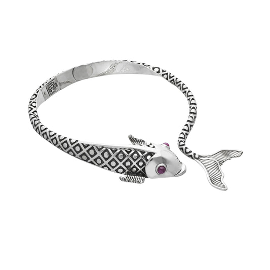 Gargantilla diseño de pez en plata de ley con piedra natural