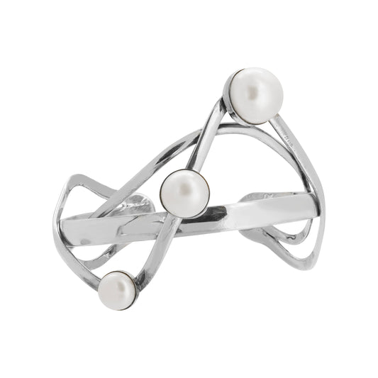 Brazalete en plata con perlas