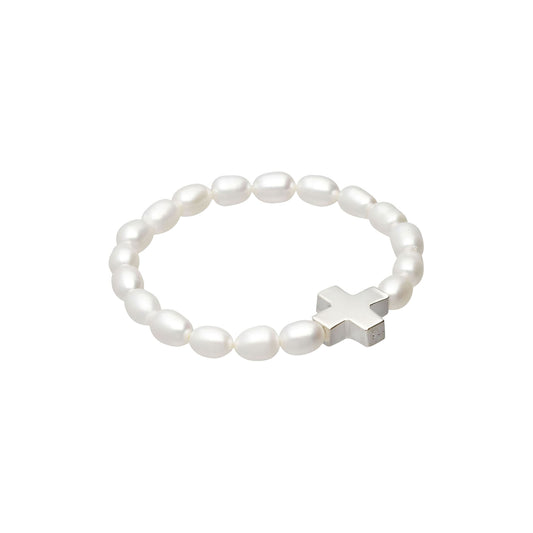 Pulsera elástica con perlas y dije de cruz