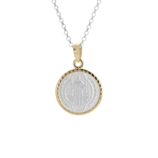 Medalla mini San Benito en plata con bisel de oro 14K