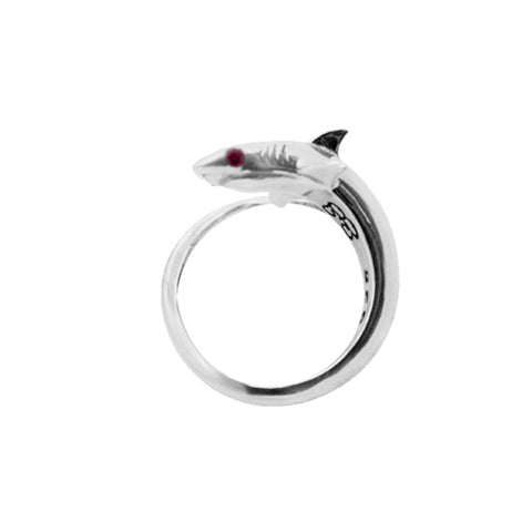 Anillo diseño de tiburón en plata de ley con piedra natural