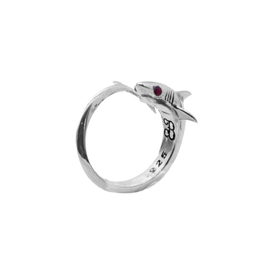 Anillo diseño de tiburón en plata de ley con piedra natural