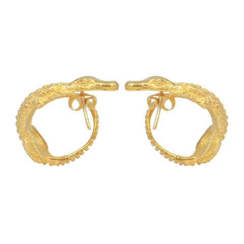 Aretes diseño de cocodrilo en baño de oro