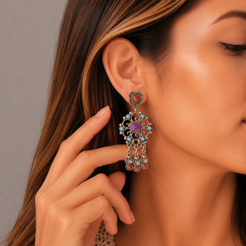 Aretes de flor en plata de ley con piedras naturales