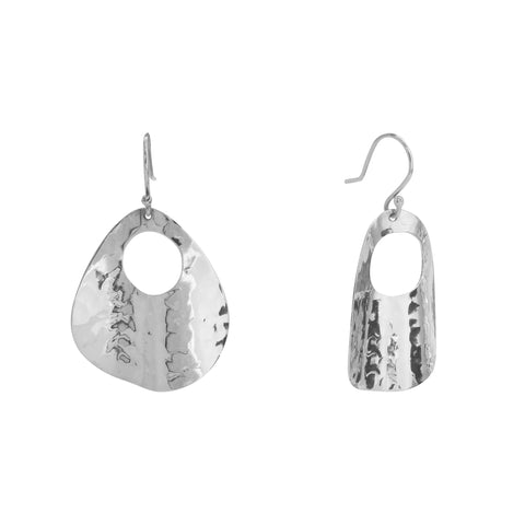 Aretes gota doblada martillada en plata