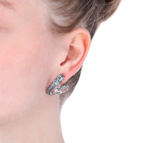 Aretes diseño de Águila plata .925 con perla y ojos de Rubí