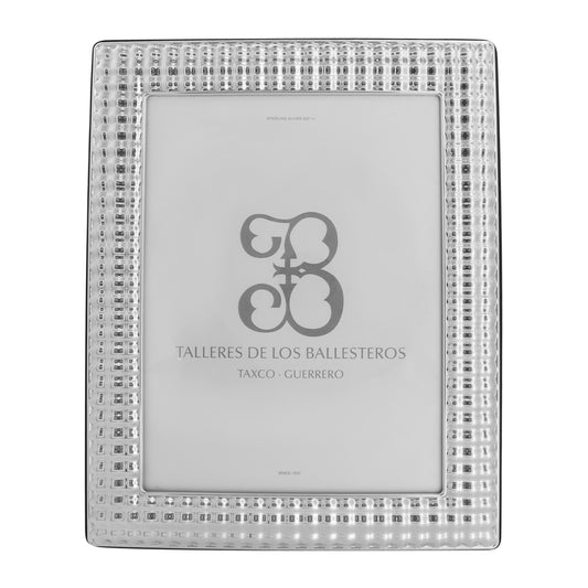 Marco en plata de ley con relieve