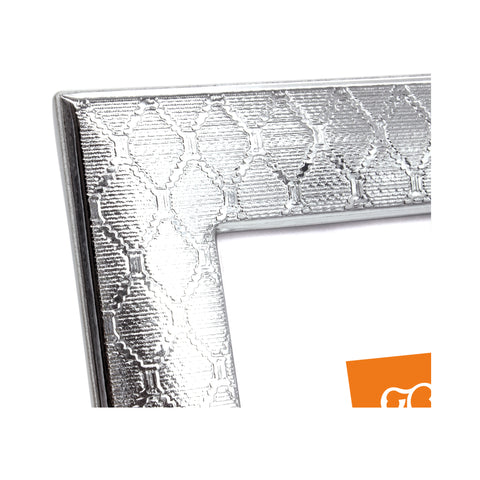 Marco elegante diseño de rombos baño de plata