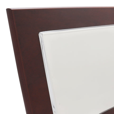 Reconocimiento de madera con placa en baño de plata